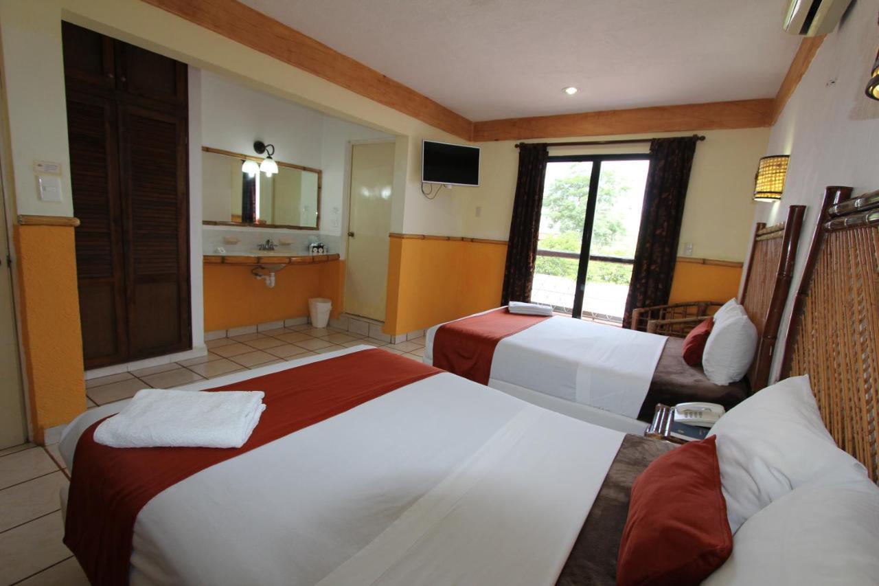 Hotel Bambu Campeche Exteriör bild